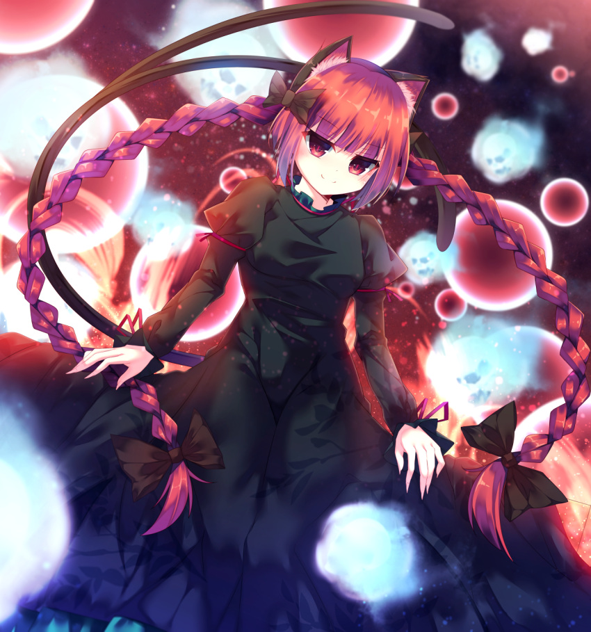 1girl animal_ears bangs black_bow black_dress blunt_bangs bow braid cat_ears cat_tail closed_mouth dress hair_bow highres hitodama juliet_sleeves kaenbyou_rin kokkeina_budou long_hair long_sleeves multiple_tails puffy_sleeves redhead smile smirk smug solo tail touhou twin_braids very_long_hair