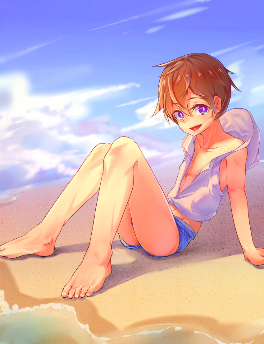 1boy arm_support barefoot beach belly_peek blue_eyes brown_hair clouds fang feet hair_between_eyes highres hood hood_down hoodie knees_together_feet_apart knees_up looking_at_viewer male_focus on_ground open_mouth original outdoors sand short_shorts shorts sitting sleeveless sleeveless_hoodie smile solo toes water