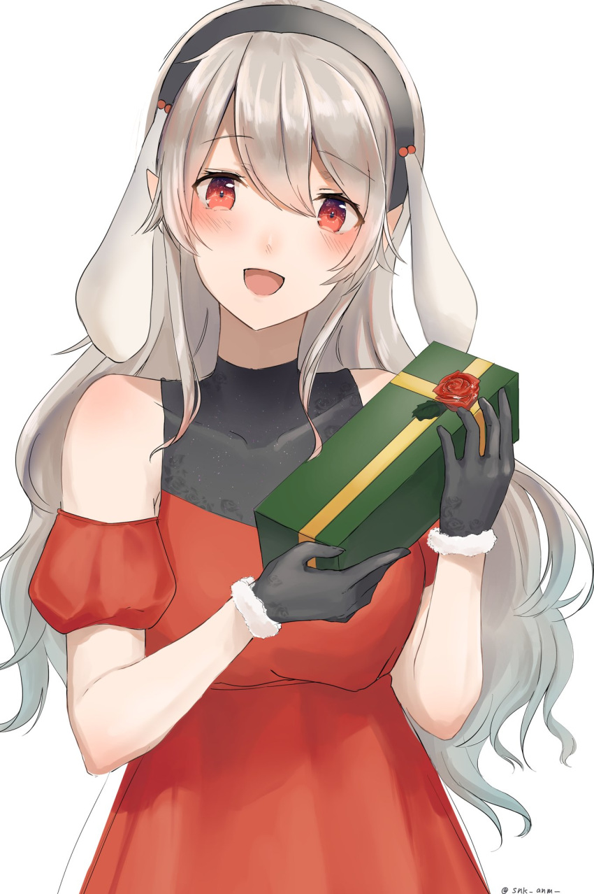 1girl alternate_costume black_gloves black_hairband box female_my_unit_(fire_emblem_if) fire_emblem fire_emblem_if fur_trim gift gift_box gloves hairband highres long_hair my_unit_(fire_emblem_if) nintendo open_mouth pointy_ears red_eyes simple_background snk_anm solo twitter_username upper_body white_background white_hair