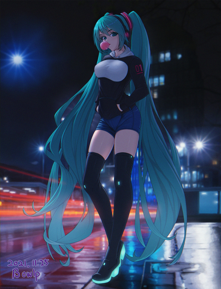 1girl alternate_costume aqua_eyes aqua_hair artist_name backlighting bangs black_footwear black_sweater blue_shorts blurry blurry_background boots bowlp breasts bubble_blowing casual chewing_gum dated denim depth_of_field eyebrows_behind_hair full_body hands_in_pocket hatsune_miku headphones highres lamppost large_breasts long_hair long_sleeves looking_at_viewer motion_blur neon_trim night outdoors parted_lips road short_shorts shorts sidewalk solo standing street sweater thigh-highs thigh_boots very_long_hair vocaloid