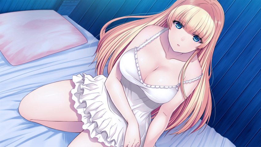 1girl bare_arms bare_legs bare_shoulders bed blonde_hair blue_eyes breasts cleavage collarbone dutch_angle eyebrows eyebrows_visible_through_hair game_cg highres indoors janne_la_pucelle large_breasts long_hair looking_at_viewer pillow sagara_riri sitting solo tokeidai_no_jeanne:_jeanne_&agrave;_la_tour_d'horloge