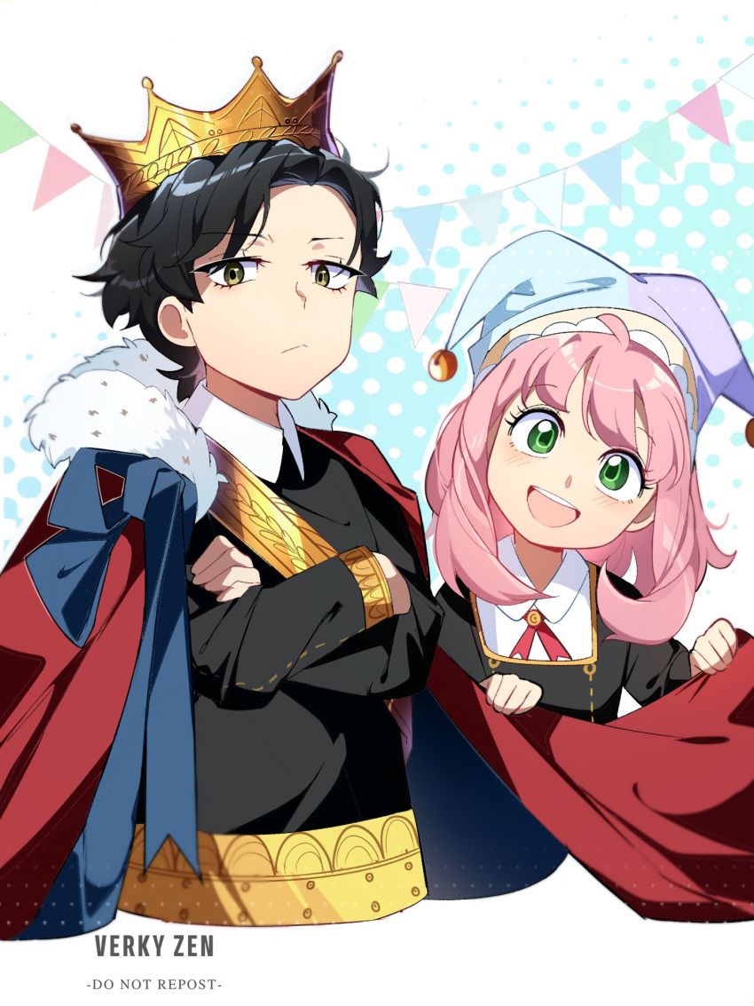 1boy 1girl :/ :d ahoge anya_(spy_x_family) artist_name bangs black_hair blush cape closed_mouth collared_shirt commentary cropped_torso crossed_arms crown damian_desmond decorations dotted_background eyelashes fur-trimmed_cape fur_trim green_eyes hat highres jester_cap long_sleeves looking_at_viewer open_mouth pink_hair red_cape school_uniform shiny shiny_hair shirt smile spy_x_family standing teeth upper_teeth verkyzen white_shirt wing_collar