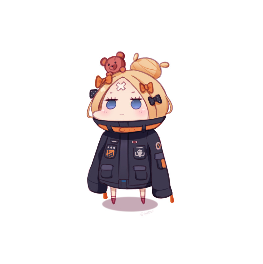 1girl :| abigail_williams_(fate/grand_order) absurdres angruoxin bangs black_bow black_hat black_jacket blonde_hair blue_eyes blush bow chibi closed_mouth commentary fate/grand_order fate_(series) haggy hair_bow hair_bun hat highres jacket jitome long_hair long_sleeves looking_at_viewer object_hug on_head orange_bow panko_(drive_co) parted_bangs polka_dot polka_dot_bow red_footwear sleeves_past_fingers sleeves_past_wrists solo standing stuffed_animal stuffed_toy teddy_bear twitter_username white_background