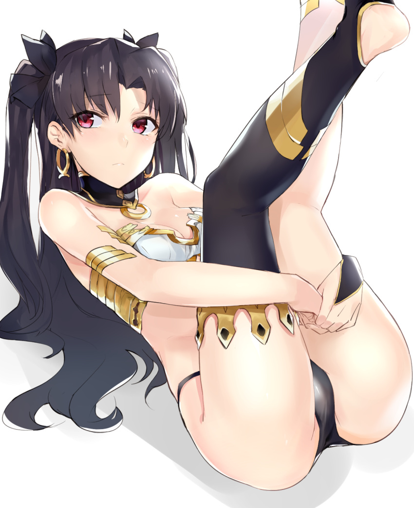 1girl ass bare_shoulders black_hair black_legwear blush breasts cleavage earrings fate/grand_order fate_(series) highres ishtar_(fate/grand_order) jewelry kyouki long_hair looking_at_viewer red_eyes single_thighhigh solo thigh-highs two_side_up underwear