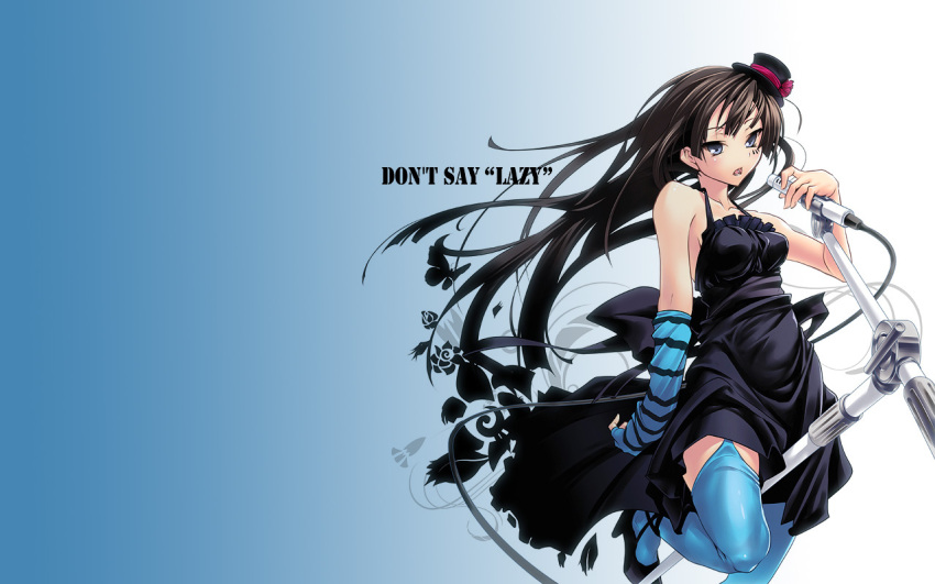 akiyama_mio bangs blunt_bangs don't_say_"lazy" hat hime_cut k-on! microphone_stand mini_top_hat solo thighhighs top_hat wallpaper