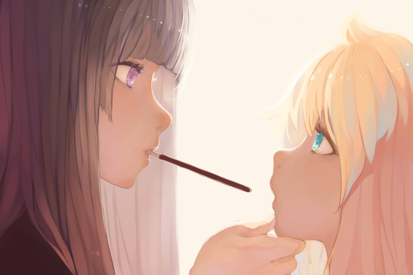 2girls absurdres aqua_eyes blonde_hair brown_hair closed_mouth eye_contact female food from_side hand_on_another's_chin highres long_hair looking_at_another mouth_hold multiple_girls open_mouth original pocky portrait profile simple_background violet_eyes white_background xingno_dong_qingwa yuri