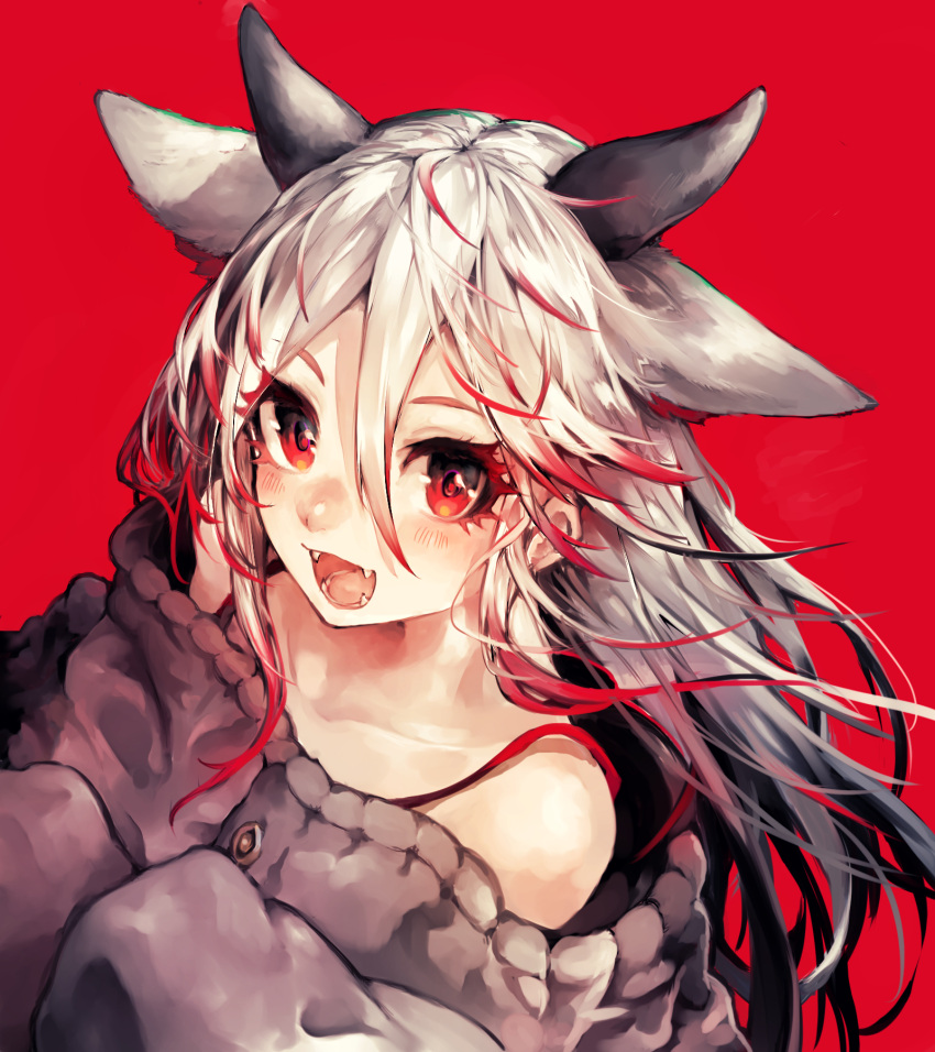 1girl :d animal_ears bare_shoulders blush collarbone colored_eyelashes fangs hair_between_eyes highres horns long_hair looking_at_viewer maido_mido multicolored_hair off-shoulder_sweater open_mouth original red_background red_eyes redhead simple_background sleeves_past_wrists smile solo streaked_hair sweater two-tone_hair white_hair