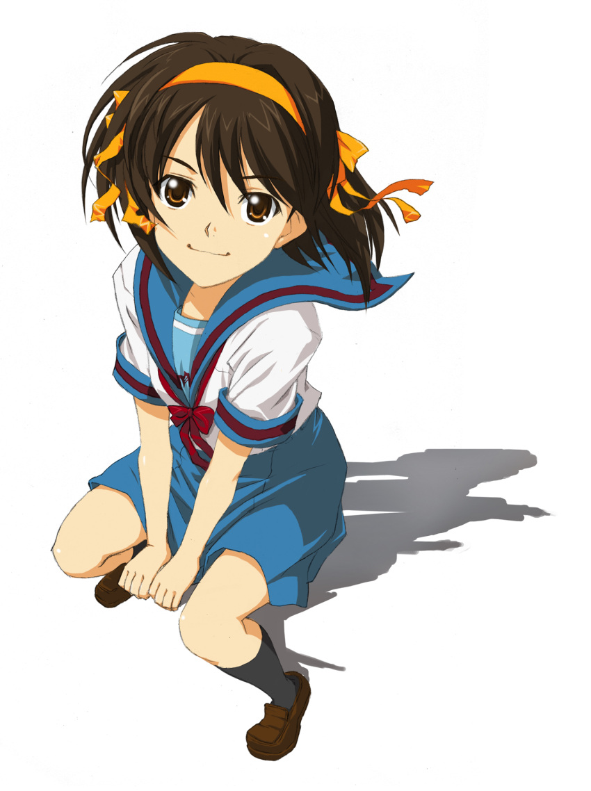 brown_eyes brown_hair hairband highres hirokiku kneehighs school_uniform short_hair skirt smile socks suzumiya_haruhi suzumiya_haruhi_no_yuuutsu