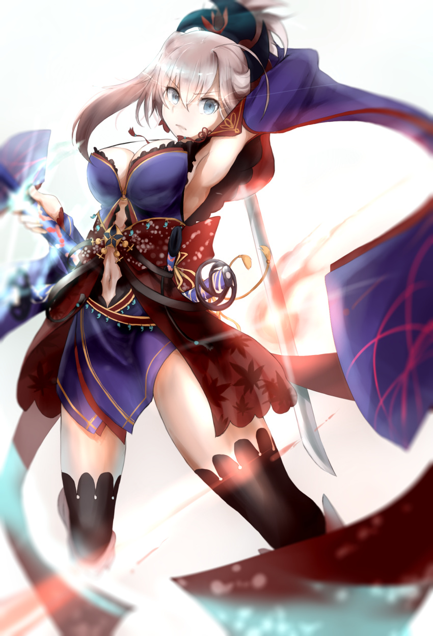 &gt;:( 1girl arm_up armpits asymmetrical_hair bangs black_legwear blue_eyes breasts cleavage closed_mouth cowboy_shot detached_sleeves dual_wielding fate/grand_order fate_(series) hair_between_eyes hair_ornament highres holding holding_sword holding_weapon japanese_clothes long_sleeves looking_at_viewer medium_breasts miyamoto_musashi_(fate/grand_order) navel obi sash shirokuma1414 sideboob silver_hair solo sword thigh-highs weapon wide_sleeves