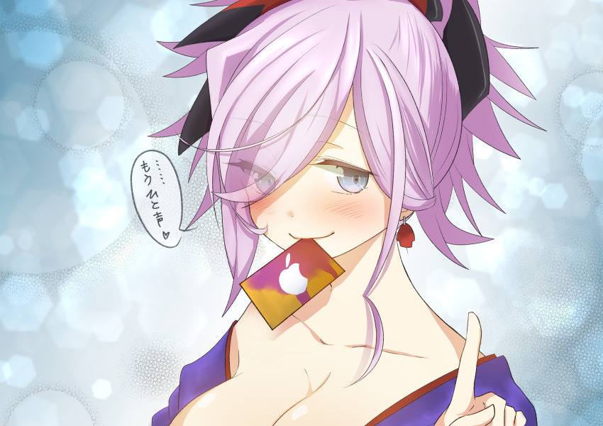 1girl absurdres blue_eyes blush breasts card_in_mouth cleavage earrings fate/grand_order fate_(series) gift_card hair_over_one_eye highres index_finger_raised itunes japanese_clothes jewelry kimono large_breasts looking_at_viewer miyamoto_musashi_(fate/grand_order) mouth_hold ponytail smile solo tanuki_(siutkm0228) translation_request