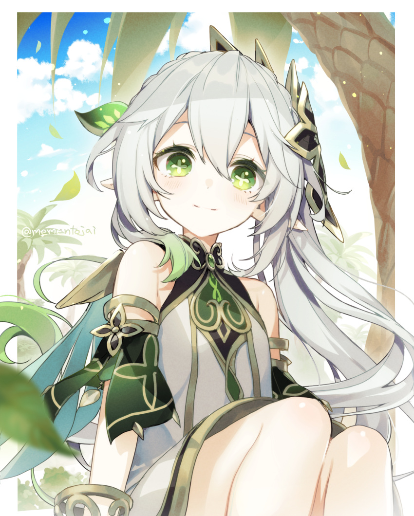 1girl artist_name bare_legs bare_shoulders blue_sky closed_mouth clouds dress genshin_impact green_eyes hair_ornament highres kusanali_(genshin_impact) long_hair looking_at_viewer memeno palm_tree pointy_ears side_ponytail sky smile solo tree white_dress white_hair