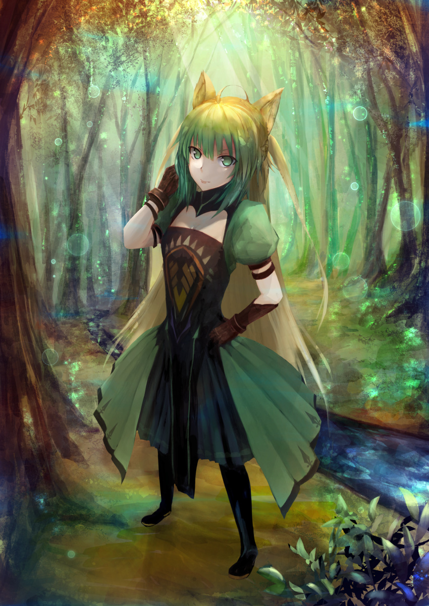 1girl animal_ears archer_of_red armor blonde_hair cat_ears dress fate/apocrypha fate/grand_order fate_(series) green_eyes highres kaze_minoru_so-ru long_hair looking_at_viewer multicolored_hair solo weapon