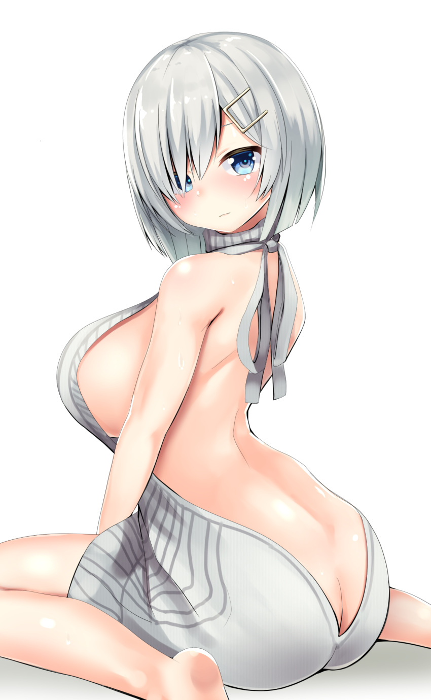 1girl alternate_costume arched_back ass backless_outfit bangs bare_back blush breasts butt_crack closed_mouth dress from_behind full_body hair_ornament hair_over_one_eye hairclip halterneck hamakaze_(kantai_collection) hamalu highres kantai_collection large_breasts looking_at_viewer naked_sweater open-back_dress ribbed_sweater short_hair sideboob silver_hair simple_background sitting solo sweater sweater_dress turtleneck turtleneck_sweater virgin_killer_sweater wariza