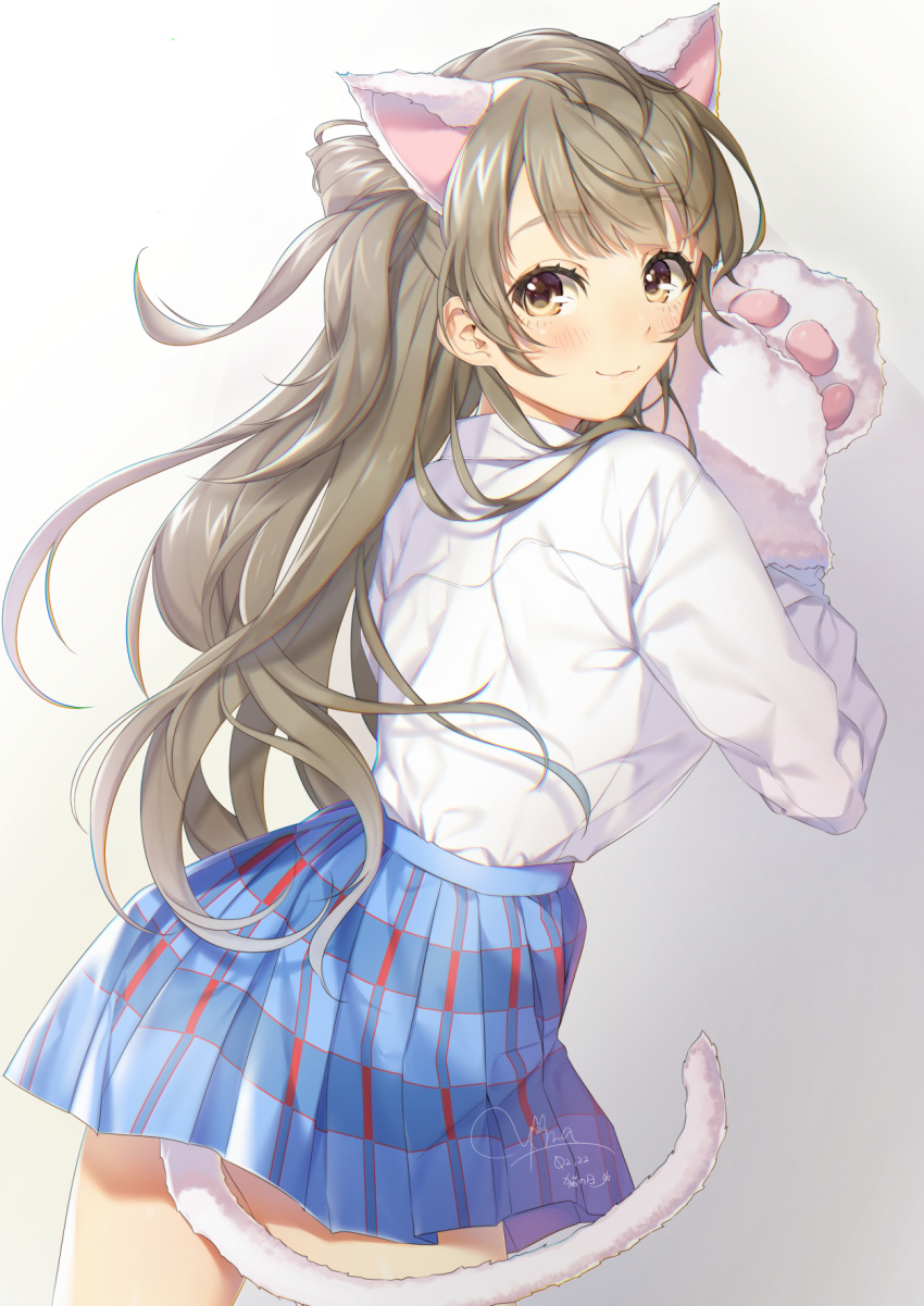 1girl animal_ears blush cat_day cat_ears highres looking_at_viewer love_live! love_live!_school_idol_project minami_kotori smile solo yana_mori