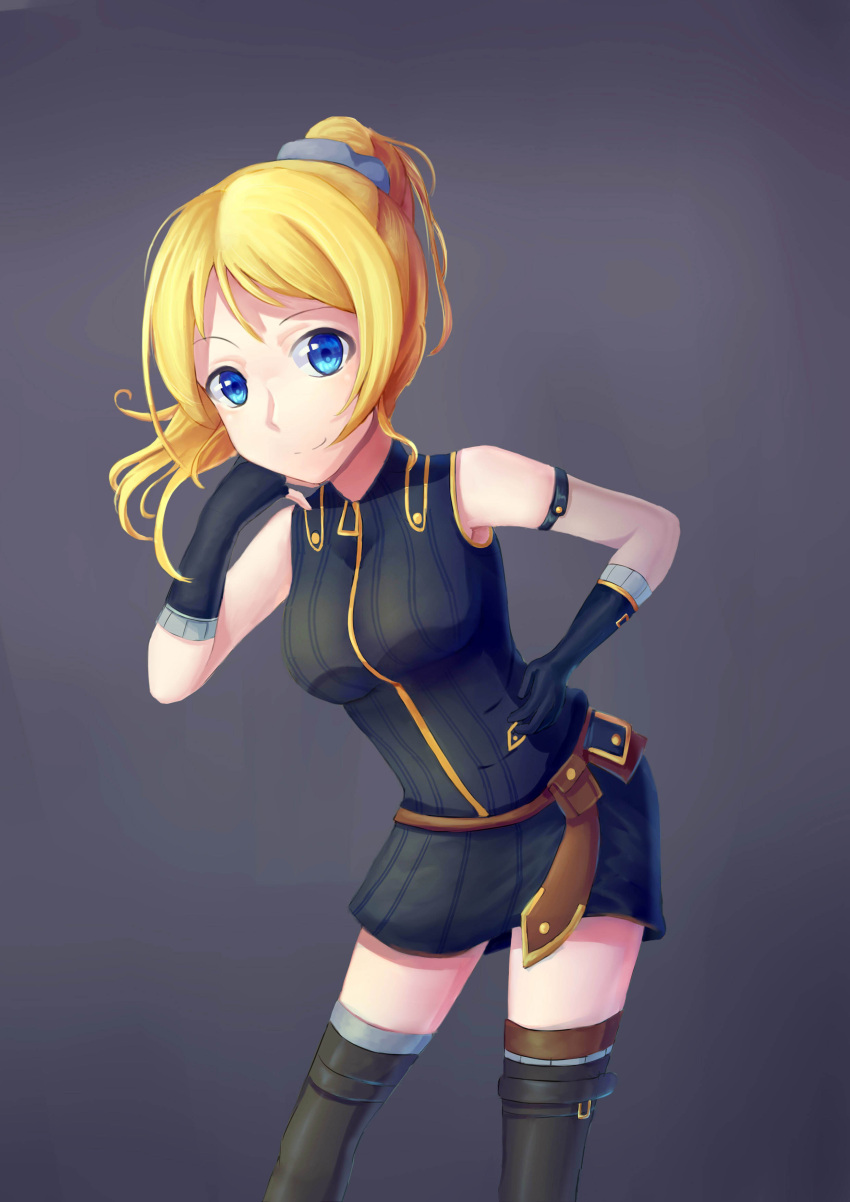 1girl absurdres alternate_costume armband ayase_eli belt black_gloves blonde_hair blue_eyes boots breasts elbow_gloves fingerless_gloves gloves grey_background hand_on_hip highres looking_at_viewer love_live! love_live!_school_idol_project medium_breasts pouch raised_eyebrows shano_dongxi smile solo thigh-highs thigh_boots thighs