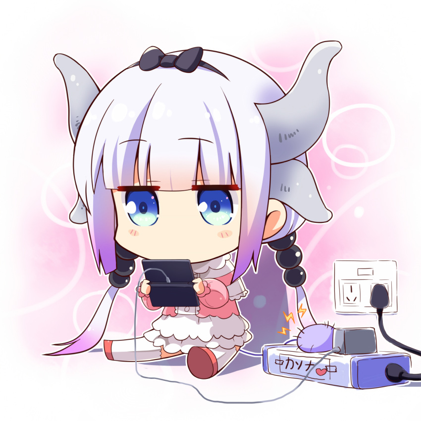 1girl blue_eyes chibi dragon_girl dragon_tail electric_socket hair_bobbles hair_ornament hairband handheld_game_console highres holding kanna_kamui kobayashi-san_chi_no_maidragon lavender_hair long_hair low_twintails nintendo_3ds playing_games revision solo subaru_(794829485) tail translation_request twintails