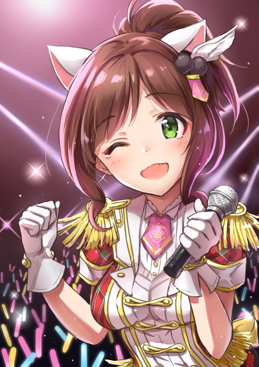 1girl across_the_stars animal_ears blush brown_hair cat_ears commentary_request dress epaulettes eyebrows_visible_through_hair fang feathers gloves glowstick green_eyes hair_feathers hair_ornament highres idolmaster idolmaster_cinderella_girls idolmaster_cinderella_girls_starlight_stage image_sample looking_at_viewer maekawa_miku microphone one_eye_closed open_mouth plaid plaid_dress short_hair short_ponytail short_sleeves smile solo stage_lights takeya_y0615 tearing_up tied_hair twitter_sample white_gloves