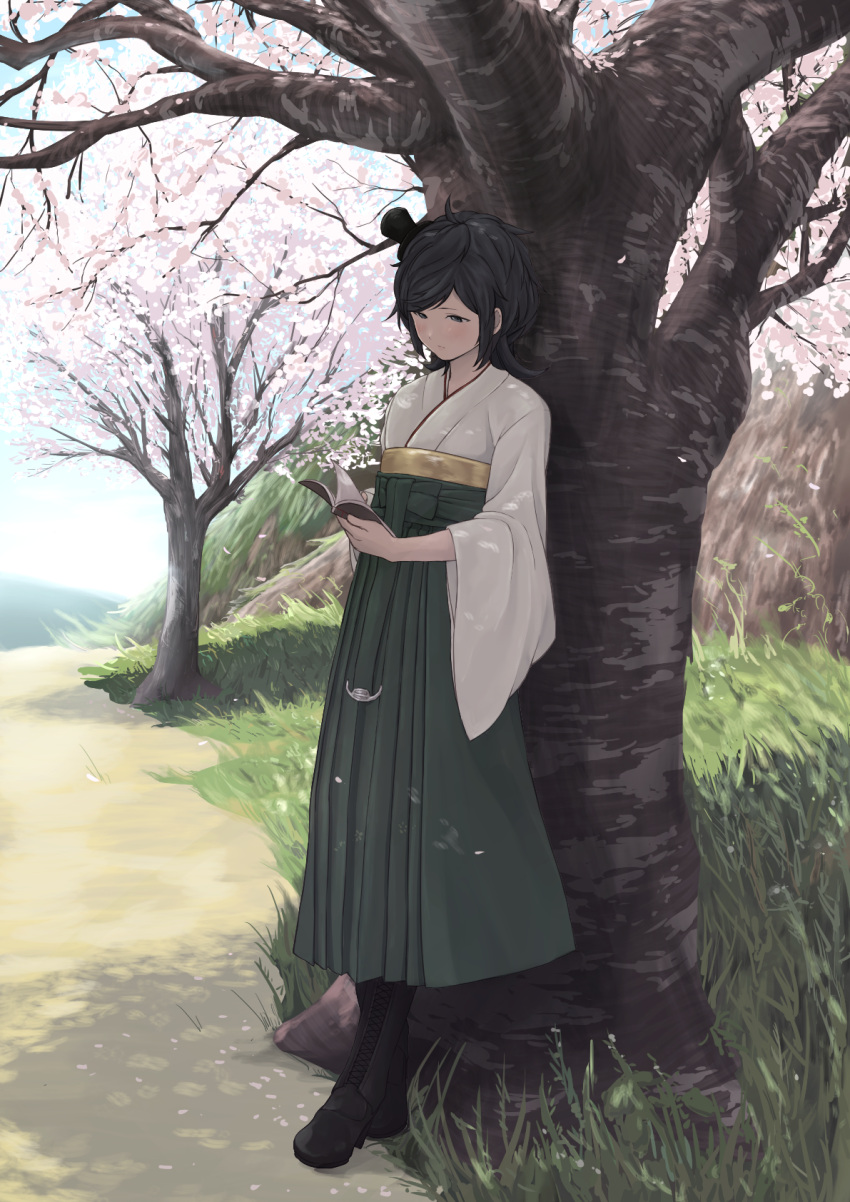 1girl black_boots black_hair black_hat book boots cherry_blossoms day enoshito expressionless furisode green_eyes green_hakama hakama hat highres holding holding_book japanese_clothes kantai_collection kimono long_sleeves matsukaze_(kantai_collection) meiji_schoolgirl_uniform mini_hat mini_top_hat reading short_hair solo standing top_hat white_kimono wide_sleeves