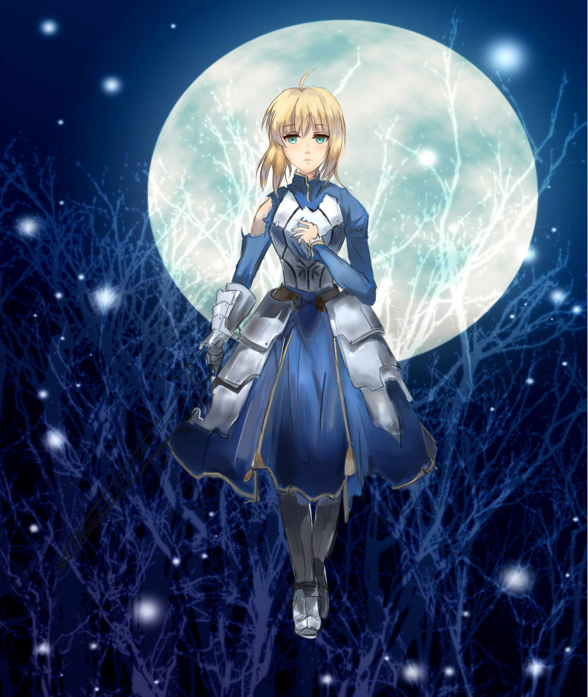 1girl absurdres ahoge armor armored_boots armored_dress blonde_hair boots braid breastplate fate/stay_night fate_(series) french_braid full_moon gauntlets green_eyes hand_on_own_chest highres juliet_sleeves long_sleeves looking_at_viewer moon puffy_sleeves saber short_hair sketch solo torn_clothes torn_sleeve