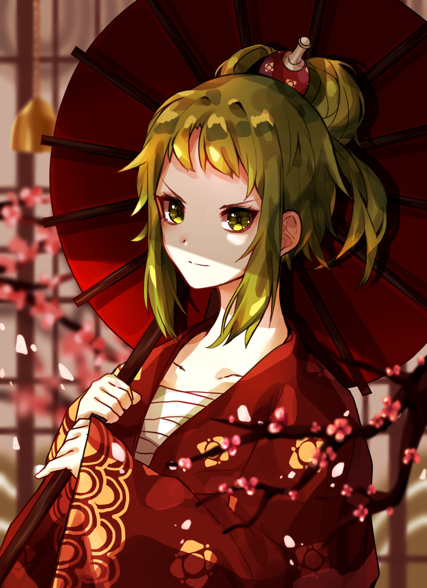1girl alternate_costume alternate_hairstyle architecture cherry_blossoms closed_mouth collarbone east_asian_architecture flat_chest from_side green_eyes green_hair gumi hair_ornament hairpin highres holding holding_umbrella japanese_clothes kimono looking_at_viewer nichya oriental_umbrella patterned_clothing red_kimono sarashi shadow short_hair sidelocks sleeves_past_wrists smile solo tree_branch tsurime umbrella upper_body vocaloid