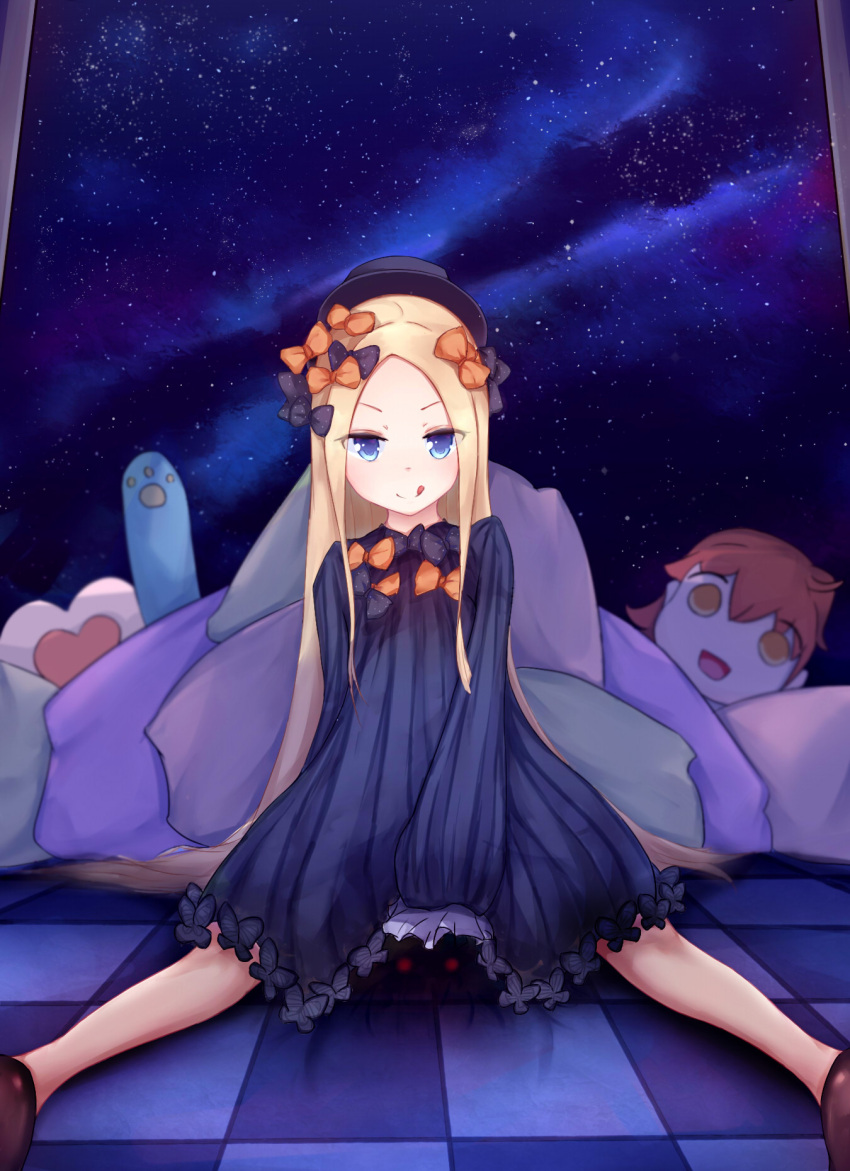 1girl abigail_williams_(fate/grand_order) bangs black_bow black_dress black_footwear black_hat blonde_hair blue_eyes blush bow butterfly character_doll closed_mouth commentary_request dress fate/grand_order fate_(series) forehead fujimaru_ritsuka_(female) glowing glowing_eyes hair_bow hat highres hong_shi_(1044285253) long_hair long_sleeves looking_at_viewer night night_sky orange_bow parted_bangs pillow polka_dot polka_dot_bow shoes sidelocks sitting sky sleeves_past_wrists smile solo spread_legs star_(sky) starry_sky v-shaped_eyebrows very_long_hair