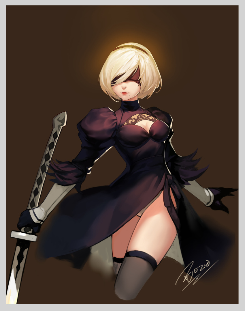 absurdres artist_name black_dress black_hairband blindfold cleavage_cutout covered_eyes dress feather-trimmed_sleeves hairband highres holding holding_sword holding_weapon juliet_sleeves leotard long_sleeves mole mole_under_mouth nier_(series) nier_automata puffy_long_sleeves puffy_sleeves sword thigh-highs weapon white_hair white_leotard yorha_no._2_type_b z-bozi