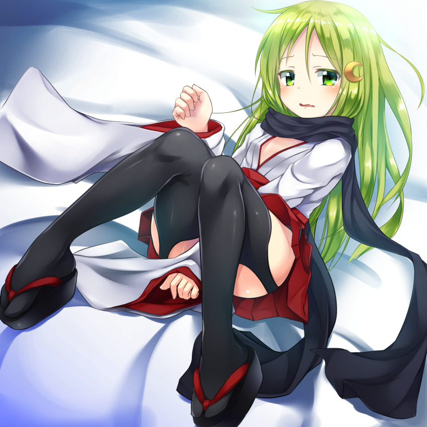 1girl absurdres alternate_costume bed_sheet black_legwear black_scarf crescent crescent_hair_ornament green_eyes green_hair hair_ornament hakama highres japanese_clothes kantai_collection long_hair long_sleeves nagatsuki_(kantai_collection) open_mouth red_hakama scarf solo thigh-highs wavy_mouth wide_sleeves yuki_kawachi