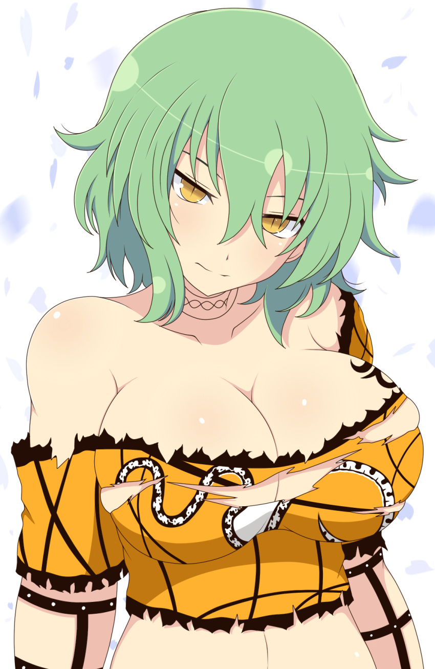 1girl bare_shoulders breasts cleavage closed_mouth collarbone crop_top green_hair hair_between_eyes head_tilt highres hikage_(senran_kagura) ichiryuu_tsumiki large_breasts looking_at_viewer senran_kagura senran_kagura_(series) short_hair slit_pupils solo tattoo torn_clothes upper_body yellow_eyes