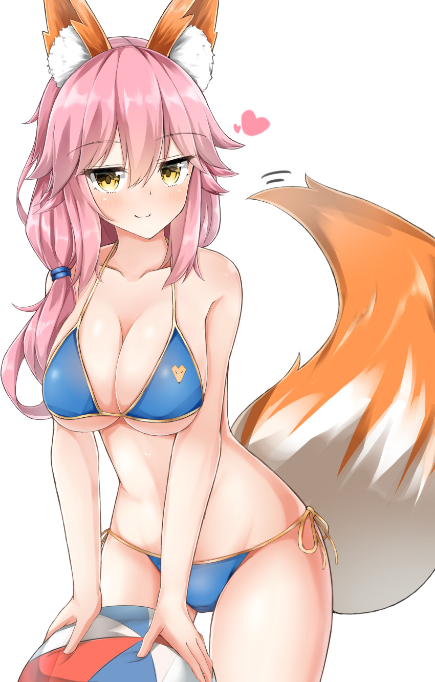 1girl absurdres animal_ears ball bikini blue_bikini blush breasts collarbone commentary_request eyebrows_visible_through_hair fate/extra fate/grand_order fate_(series) fox_ears fox_tail hair_tie heart highres large_breasts long_hair looking_at_viewer motion_lines moyoron navel pink_hair side-tie_bikini simple_background smile solo swimsuit tail tamamo_(fate)_(all) tamamo_no_mae_(swimsuit_lancer)_(fate) transparent white_background yellow_eyes