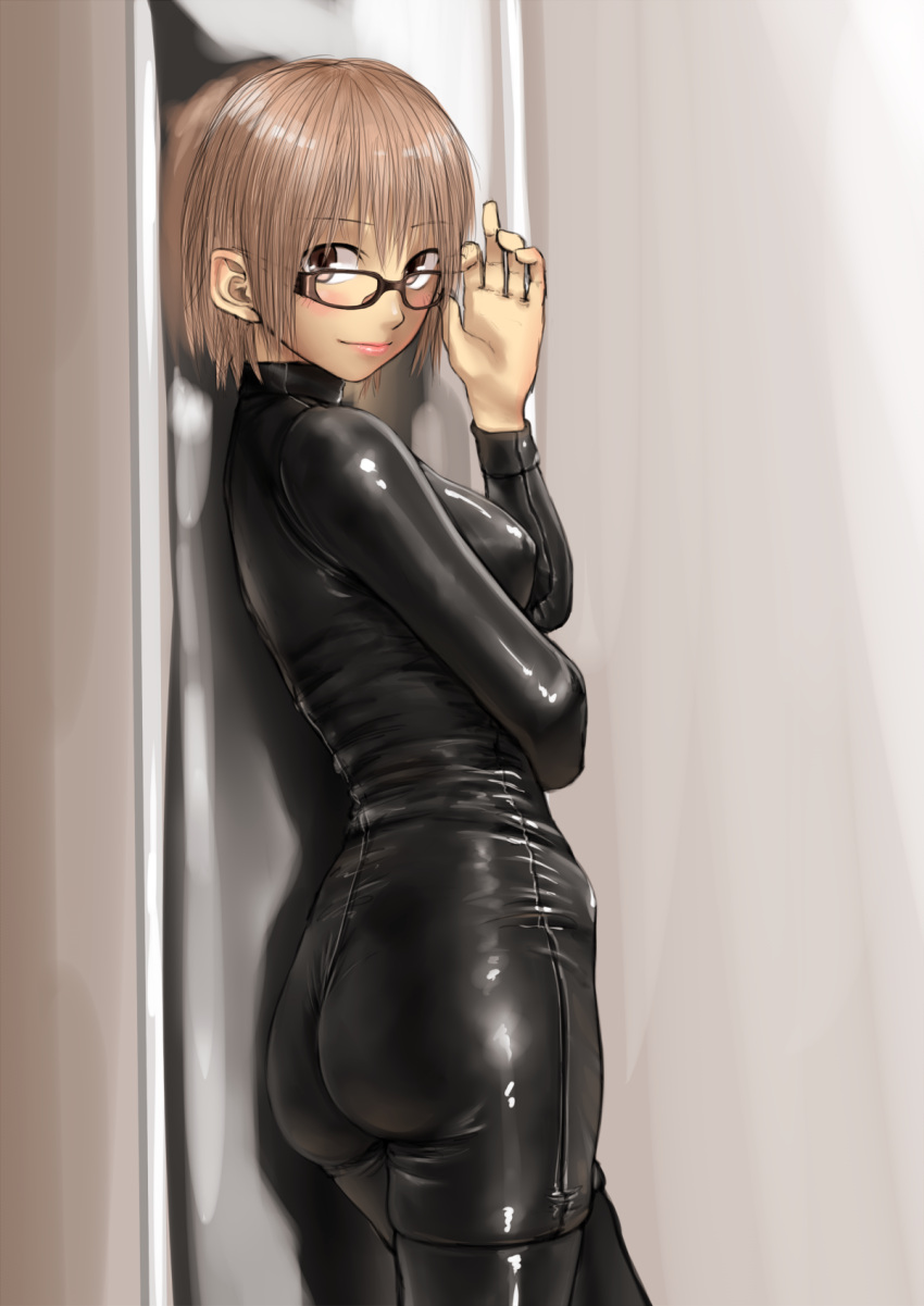 1girl adjusting_glasses ass blush bodysuit breasts brown_eyes cowboy_shot from_behind glasses hand_on_own_stomach highres hip_bones kilye_4421 latex lips looking_at_viewer mirror original shiny shiny_clothes short_hair skin_tight solo standing twisted_torso wedgie