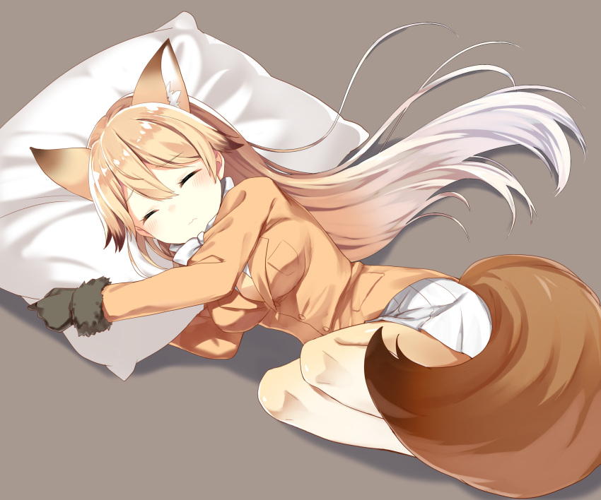 1girl animal_ears black_background black_gloves blazer blonde_hair blush breast_pocket breasts brown_hair closed_eyes closed_mouth eyebrows_visible_through_hair ezo_red_fox_(kemono_friends) fox_ears fox_tail from_above from_side full_body fur_trim gloves hair_between_eyes highres jacket kemono_friends long_hair long_sleeves lying medium_breasts multicolored_hair on_side pantyhose pillow pleated_skirt pocket sada_(sadahalu) shadow skirt sleeping solo streaked_hair tail very_long_hair wavy_mouth white_hair white_skirt yellow_legwear