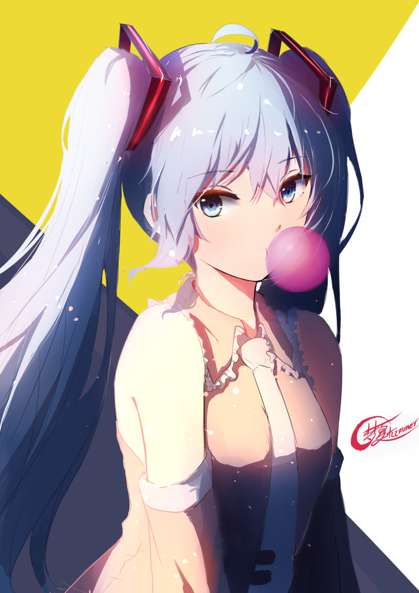 1girl abstract_background absurdres ahoge arms_at_sides bangs bare_shoulders blue_background blue_eyes blue_hair blue_necktie breasts bubble_blowing chewing_gum collared_shirt detached_sleeves eyebrows_visible_through_hair frilled_shirt_collar frills grey_shirt hair_between_eyes hatsune_miku highres light_particles long_hair looking_at_viewer multicolored multicolored_background necktie shirt shy_(953416992) signature sketch sleeveless sleeveless_shirt small_breasts solo tsurime twintails upper_body very_long_hair vocaloid white_background yellow_background