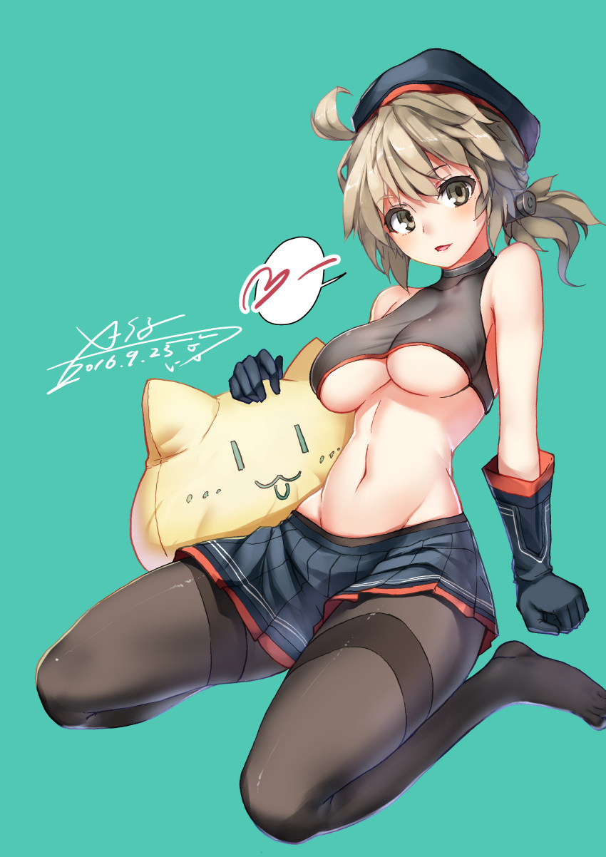 1girl absurdres ahoge armpits artist_name bare_shoulders black_skirt breasts chinese cushion full_body gloves green_background grey_eyes grey_hair hat heart highres holding looking_at_viewer mahan_(zhan_jian_shao_nyu) medium_breasts midriff navel open_mouth pantyhose parted_lips pleated_skirt seiza short_ponytail signature simple_background sitting skirt smile solo speech_bubble text under_boob x-boy zhan_jian_shao_nyu