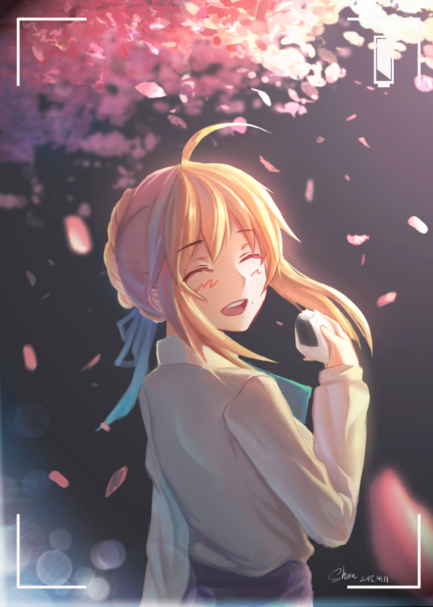 1girl blonde_hair blue_ribbon blush closed_eyes dated eyebrows_visible_through_hair fate/stay_night fate_(series) food hair_ribbon highres looking_at_viewer onigiri open_mouth petals ribbon saber shon short_hair smile solo teeth upper_body