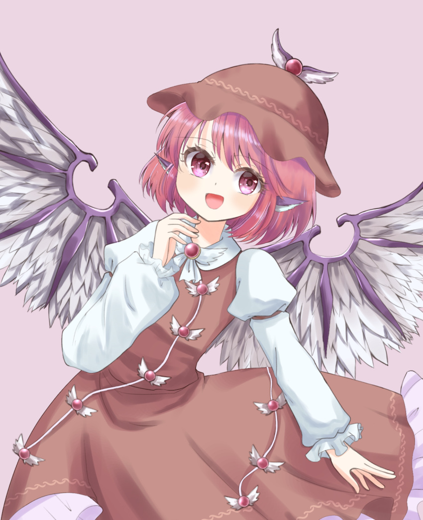 1girl animal_ears bird_ears bird_wings brown_dress brown_headwear dress feathered_wings frilled_dress frilled_sleeves frills hat highres kmy0318 long_sleeves mystia_lorelei open_mouth pink_background pink_eyes pink_hair short_hair simple_background smile solo touhou upper_body white_wings winged_hat wings