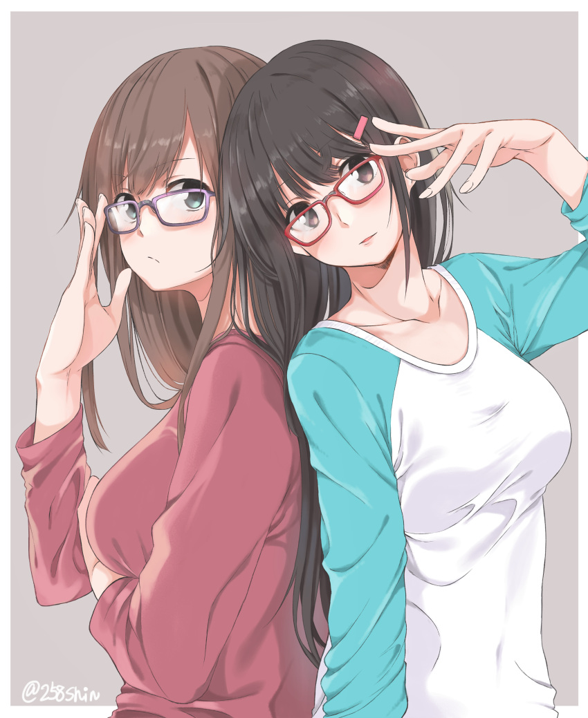 1girl 2girls absurdres adjusting_glasses amu_(258shin) arm_up back-to-back black_hair blouse blush border breasts brown_hair commentary_request frown glasses grey_background hair_ornament hairclip hand_on_own_arm hand_up head_tilt highres long_hair looking_at_viewer medium_breasts multiple_girls original parted_lips purple-framed_eyewear red-framed_eyewear red_blouse simple_background twitter_username upper_body