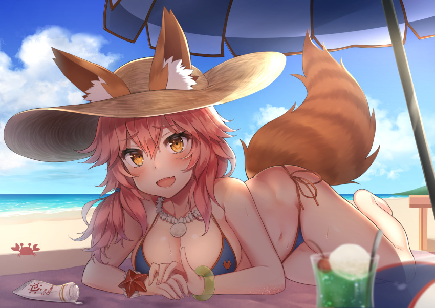 1girl animal_ears bare_legs barefoot beach beach_umbrella bikini blue_bikini blue_sky breasts cleavage crab day fate/extra fate/extra_ccc fate_(series) fox_ears fox_tail hat highres jewelry large_breasts long_hair looking_at_viewer necklace ocean outdoors pink_hair sand side-tie_bikini sky smile solo starfish sun_hat swimsuit tail tamamo_(fate)_(all) tamamo_no_mae_(swimsuit_lancer)_(fate) umbrella usa_b water yellow_eyes