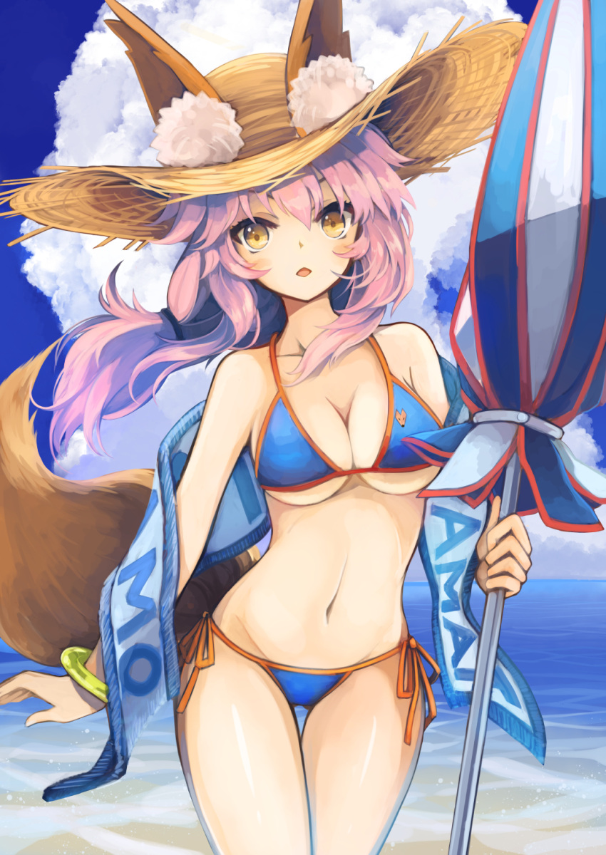 1girl bangs bikini blue_bikini blush bracelet breasts brown_eyes character_name clouds cloudy_sky collarbone cowboy_shot fate/grand_order fate_(series) floating_hair hair_between_eyes hat highres holding holding_umbrella jewelry long_hair looking_at_viewer medium_breasts navel ocean open_mouth otogi_kyouka outdoors shawl side-tie_bikini sky solo straw_hat sun_hat swimsuit tamamo_(fate)_(all) tamamo_no_mae_(swimsuit_lancer)_(fate) thighs umbrella wavy_hair wind