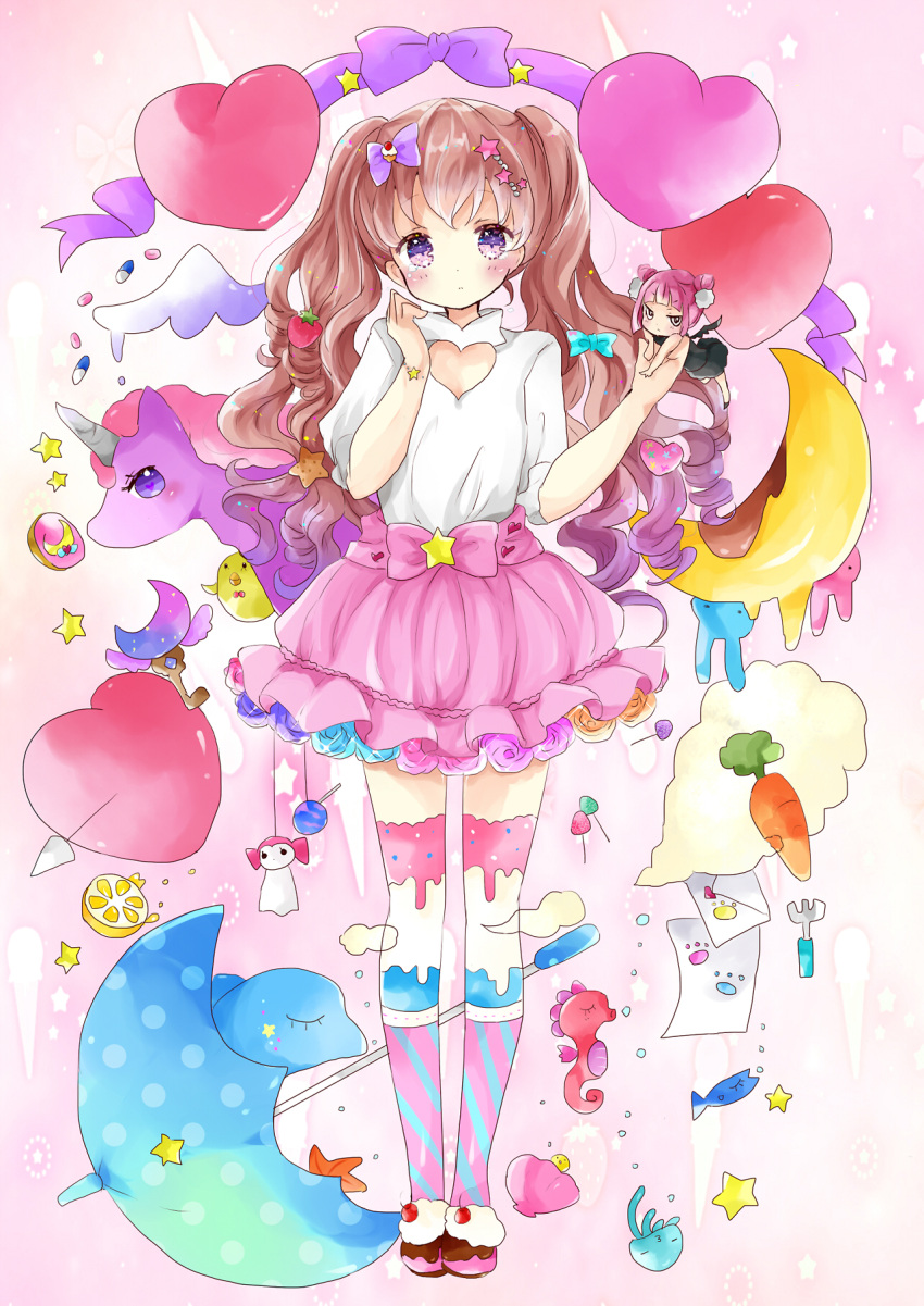 &gt;:&lt; 2girls air_bubble arrow_through_heart bare_arms bat_wings bird black_dress black_shoes blue_bow blue_rose blue_umbrella bow bracelet brown_hair bubble candy carrot clam_shell closed_mouth clouds crescent diagonal_stripes dolphin double_bun dress envelope eyebrows_visible_through_hair fish flower food food_themed_clothes food_themed_hair_ornament fork frilled_skirt frills fruit hair_bow hair_ornament head_tilt heart heart-shaped_pupils heart_hair_ornament highres horn ice_cream ice_cream_cone jellyfish jewelry key lemon lemon_slice lollipop long_hair looking_at_viewer melting minigirl multiple_girls orange_rose original paper paw_print pill pink_bow pink_hair pink_rose pink_skirt pink_slippers polka_dot polka_dot_umbrella pom_pom_(clothes) purple_bow purple_ribbon purple_rose rabbit red_rose ribbon ringlets rose seahorse shirt shoes short_hair short_sleeves skirt sleeveless sleeveless_dress slippers standing star star_hair_ornament starfish strawberry strawberry_hair_ornament symbol-shaped_pupils tears teruterubouzu thigh-highs tsukiyo_(skymint) turtleneck twintails umbrella unicorn violet_eyes white_shirt wings