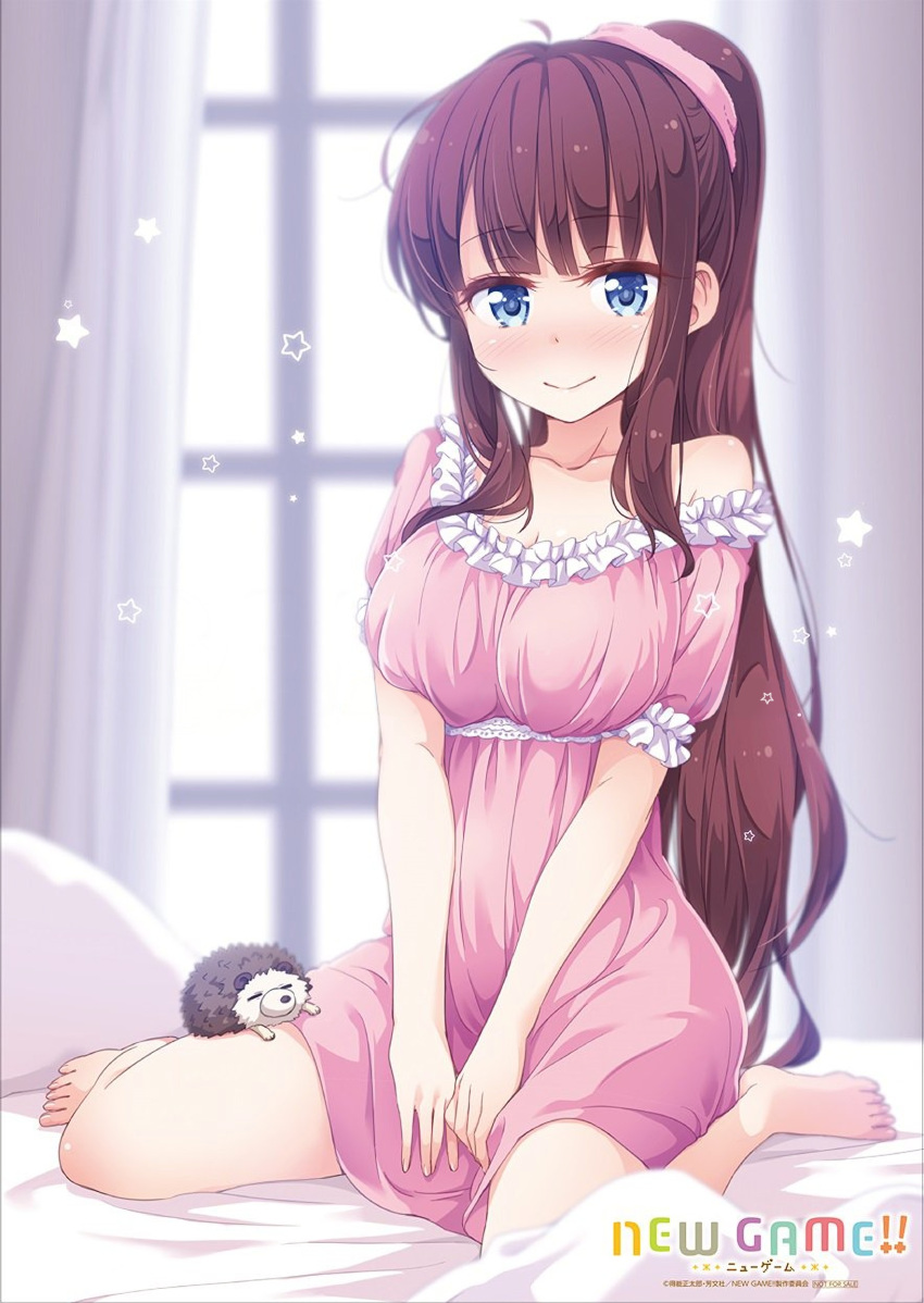 1girl absurdres bangs bare_shoulders barefoot bed blue_eyes blush breasts brown_hair highres large_breasts long_hair looking_at_viewer new_game! official_art ponytail sitting smile solo soujirou_(new_game!) takimoto_hifumi thighs tokunou_shoutarou