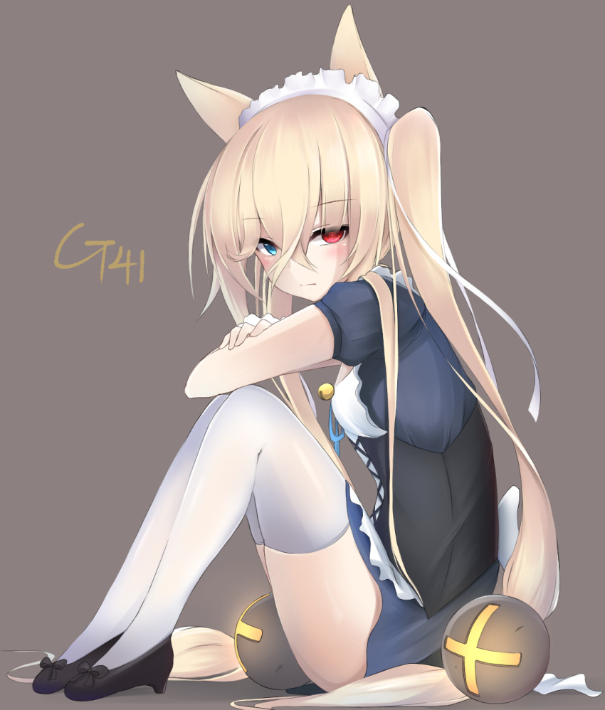 1girl alternate_costume animal_ears bangs bell black_shoes blonde_hair blue_eyes blue_skirt blush brown_background character_name closed_mouth corset enmaided eyebrows_visible_through_hair from_side g41_(girls_frontline) girls_frontline hair_between_eyes hair_bobbles hair_ornament half-closed_eyes heterochromia highres jingle_bell legs_together long_hair looking_at_viewer maid maid_headdress puffy_short_sleeves puffy_sleeves red_eyes shoes short_sleeves simple_background sitting skirt solo thigh-highs thighs tsurime very_long_hair white_legwear xiaobai_(cheng_pan)