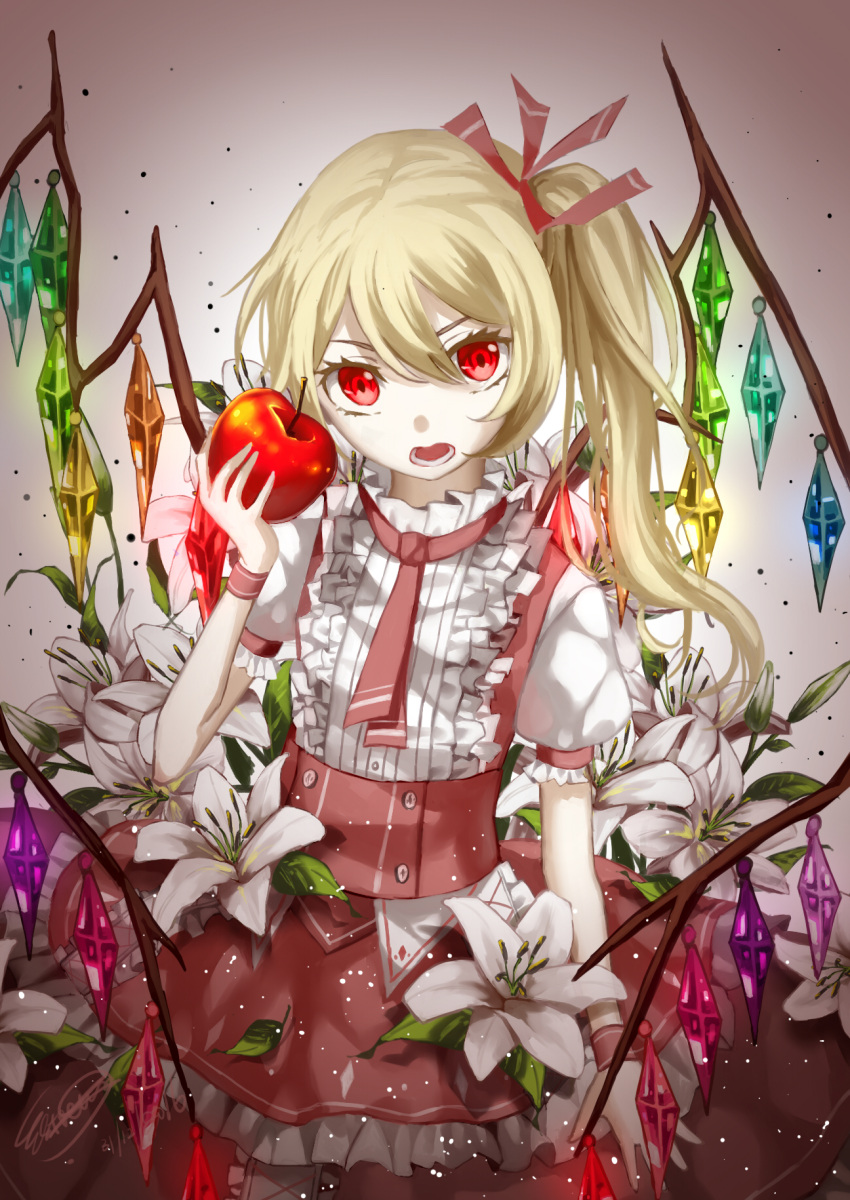 1girl adapted_costume apple blonde_hair eyelashes flandre_scarlet food fruit hair_between_eyes hair_ribbon highres holding holding_fruit looking_at_viewer open_mouth puffy_short_sleeves puffy_sleeves red_eyes red_ribbon red_skirt ribbon short_sleeves skirt skirt_set solo touhou white_flower wings wrist_cuffs ze_xia