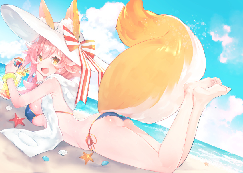 &gt;:d 1girl :d animal_ears ass bangs bare_legs barefoot beach bikini blue_bikini breasts dutch_angle eyebrows_visible_through_hair fang fate/grand_order fate_(series) feet fox_ears fox_girl fox_tail hair_between_eyes hat horizon large_breasts long_hair looking_at_viewer looking_back lying messy_hair ocean on_stomach open_mouth pink_hair seashell shell side-tie_bikini sideboob smile solo starfish sun_hat suzuho_hotaru swimsuit tail tamamo_(fate)_(all) tamamo_no_mae_(swimsuit_lancer)_(fate) thick_eyebrows thighs toes towel towel_around_neck tropical_drink yellow_eyes