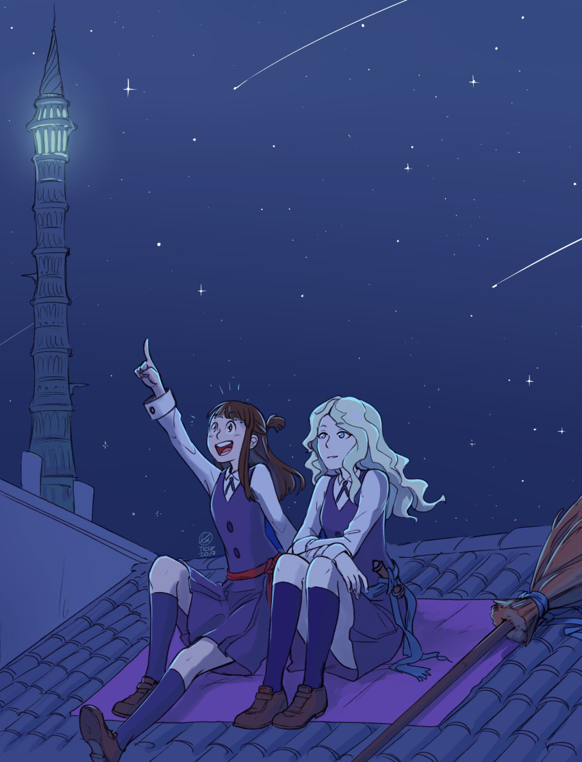 2girls arm_up blonde_hair blue_dress blue_eyes blue_legwear blue_socks blush broom brown_hair building crossed_arms diana_cavendish dress eyebrows_visible_through_hair female friends full_body green_hair grin happy highres index_finger_raised kagari_atsuko knee_up knees_up lighthouse little_witch_academia long_sleeves looking_up multicolored multicolored_hair multiple_girls neck night night_sky on_roof one_side_up open_mouth outdoors parted_lips pointing round_teeth shoes shooting_star side-by-side sitting sky smile socks star_(sky) teeth ticcy tower two-tone_hair witch