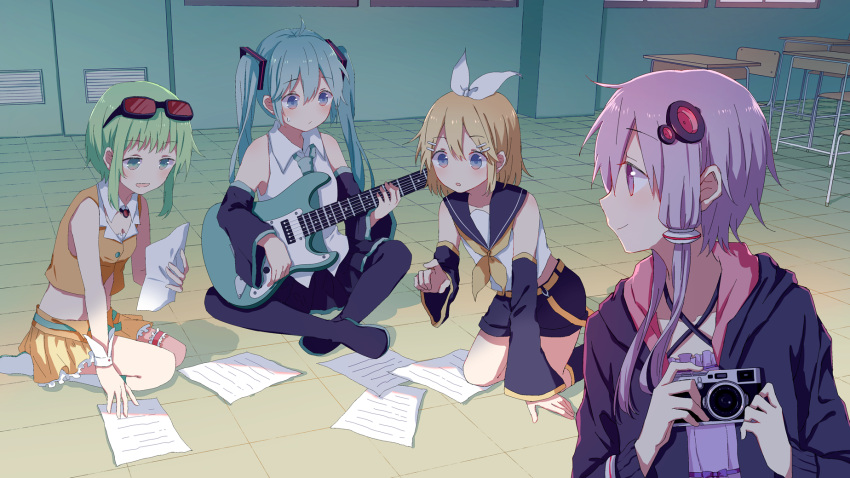 4girls bangs blonde_hair blue_eyes blush bow camera classroom closed_mouth crop_top desk electric_guitar eyebrows_visible_through_hair frills glasses_on_head green_eyes green_hair guitar gumi hair_between_eyes hair_bow hair_ornament hairclip hatsune_miku highres holding holding_camera holding_instrument indian_style indoors instrument kagamine_rin kneehighs kneeling leg_garter light_smile long_hair low_twintails midriff mimengfeixue multiple_girls open_mouth paper purple_hair school_desk seiza shirt short_hair short_hair_with_long_locks sidelocks sitting skirt sleeveless sleeveless_shirt smile twintails violet_eyes vocaloid voiceroid white_bow white_legwear yellow_skirt yuzuki_yukari