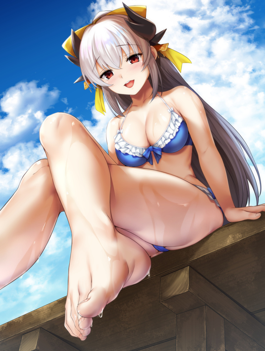 1girl arm_support barefoot bikini blue_bikini blue_sky blush bow breasts cleavage clouds cloudy_sky crotch day eyebrows_visible_through_hair fate/grand_order fate_(series) feet foreshortening frill_trim from_below front-tie_bikini front-tie_top hair_bow high_ponytail highres horns ipuu_(el-ane_koubou) kiyohime_(fate/grand_order) kiyohime_(swimsuit_lancer)_(fate) large_breasts legs_crossed long_hair looking_down ponytail red_eyes silver_hair sitting skindentation sky smile solo swimsuit toes wet