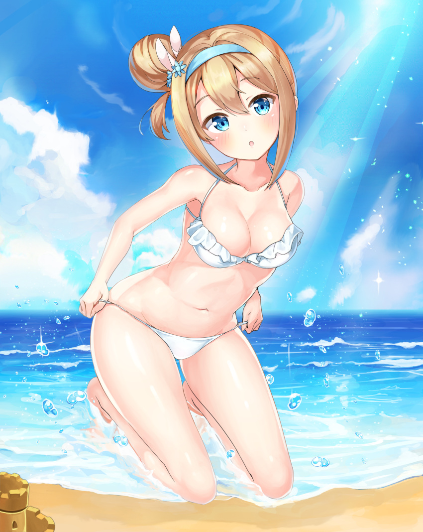 1girl 2drr :o absurdres adjusting_clothes adjusting_swimsuit armpit_peek bangs bare_arms bare_legs bare_shoulders barefoot beach bikini blonde_hair blue_eyes blue_hairband blue_sky blush breasts cleavage clouds collarbone day eyebrows_visible_through_hair frilled_bikini frills full_body girls_frontline groin hair_between_eyes hair_bun hair_ornament hairband head_tilt highres horizon kneeling light_rays looking_at_viewer medium_breasts navel ocean outdoors revision sand_castle sand_sculpture short_hair side_bun sidelocks sky solo sparkle stomach suomi_kp31_(girls_frontline) swimsuit water_drop white_bikini