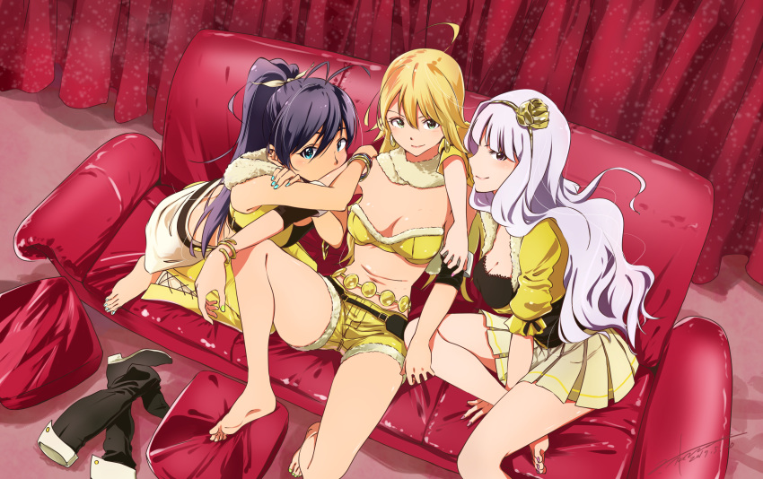 3girls absurdres ahoge akane_(getwild23) antenna_hair barefoot beyond_the_nobles beyond_the_vibes beyond_the_wishes black_hair blonde_hair bracelet couch ganaha_hibiki girl_sandwich hairband highres hoshii_miki idolmaster jewelry long_hair looking_at_viewer multiple_girls navel ponytail sandwiched shijou_takane shorts silver_hair sitting skirt smile spread_legs