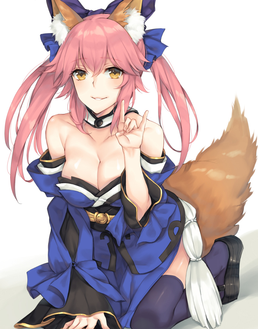 1girl animal_ears bangs blue_kimono blue_legwear breasts brown_eyes cleavage clog_sandals collarbone detached_sleeves eyebrows_visible_through_hair fate/extra fate_(series) fox_ears fox_shadow_puppet fox_tail hair_between_eyes hair_flaps hand_up highres japanese_clothes kimono kneeling large_breasts obi parted_lips pink_hair rinarisa sandals sash smile solo tail tamamo_(fate)_(all) tamamo_no_mae_(fate) teeth thigh-highs tsurime twintails