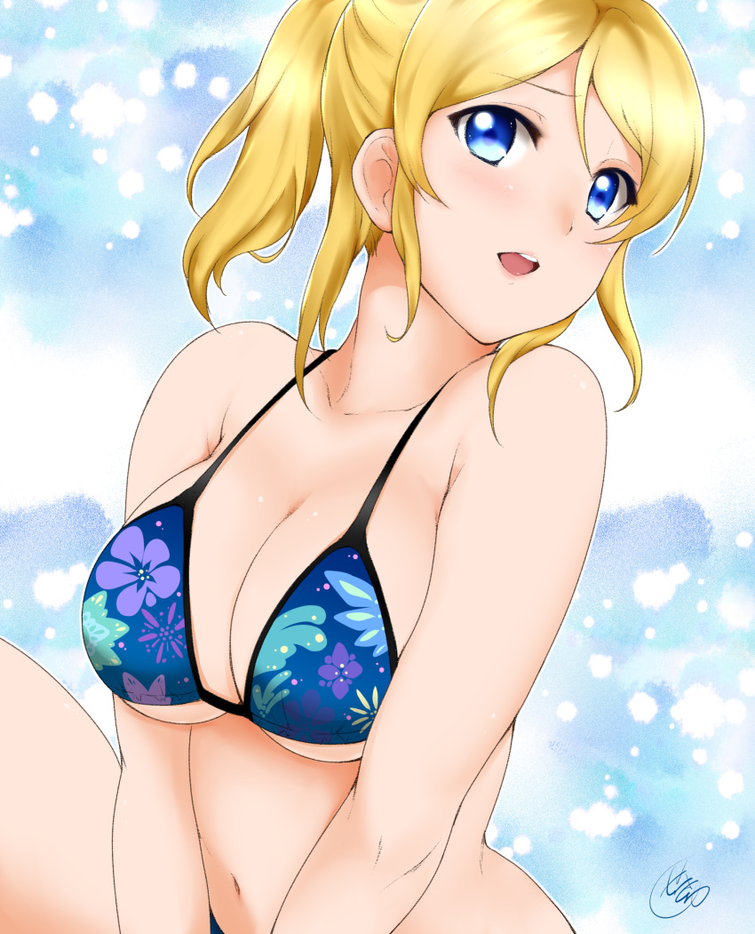 1girl :d ayase_eli bangs bare_arms bare_shoulders bikini_top blonde_hair blue_background blue_bikini_top blue_eyes blush breasts cleavage collarbone commentary_request eyebrows_visible_through_hair floral_print gradient gradient_background highres knee_up long_hair looking_at_viewer love_live! love_live!_school_idol_project medium_breasts navel open_mouth parted_bangs ponytail round_teeth short_hair signature sitting smile solo stomach tareme teeth v_arms yue_(show-ei)